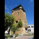 Der Turm Les Valois in Sainte-Colombe